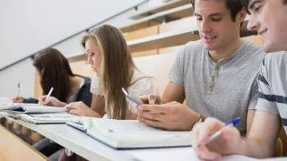 Tehnologia moderna nu ajuta studentii sa invete mai bine! Iata ce au descoperit cercetatorii!