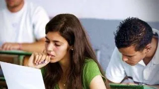 Admiterea la ASE, doar pe baza mediei de la BAC!  Afla cand au loc inscrierile si cat te costa studiile in 2014!