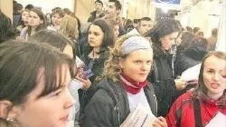 TINERII CALIFICATI, IN TOPUL CELOR CARE PLEACA LA MUNCA IN STRAINATATE