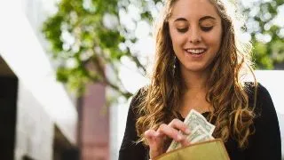 Viata de student: cum sa economisesti bani