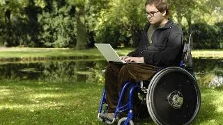 Tinerii romani cu dizabilitati au acces redus la educatie