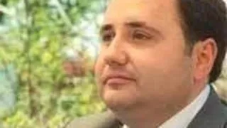 UE CERE CHITANTE PE TINERI