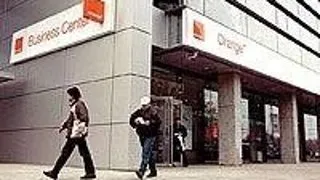 ORANGE ROMNIA - OBLIGATA SA PLATEASCA O AMENDA DE 8 MILIARDE DE LEI