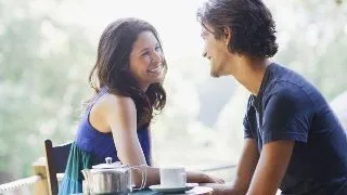 Daca un tip se comporta astfel, e CLAR ca te place!