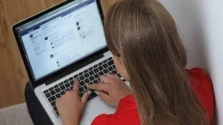 Generatia Facebook: cum iti afecteaza stima de sine doua zile fara Facebook?