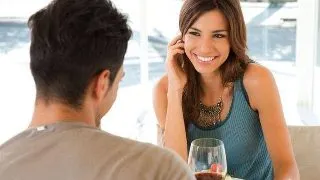 Lucruri ciudate care influenteaza tipul de baiat de care esti atrasa!