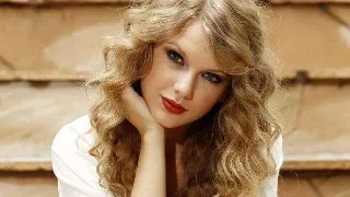 7 lucruri pe care nu le-ai stiut despre Taylor Swift