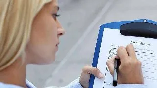 Cum iti faci CV-ul mai atragator: iata cateva trucuri utile