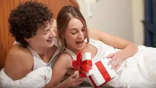 7 chestii funny care se intampla cand dormi pentru prima data la el!