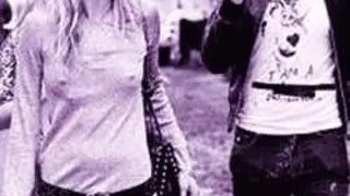 KATE MOSS SI PETE DOHERTY - POETUL BLESTEMAT SI MUZA