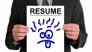 5 semne ca CV-ul tau te trage inapoi