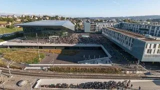 Ti-ai dori sa studiezi intr-o universitate de top din lume? Iata cum arata campusurile lor