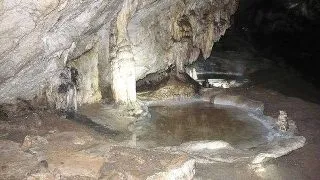 Travel: Admira stalactitele si stalagmitele impresionante din Pestera Valea Cetatii!