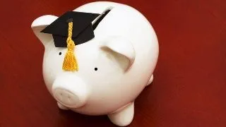 Universitatile particulare sau cum sa faci bani mai multi decat Carrefour, Kaufland sau Dacia