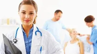 Mii de absolventi de medicina au concurat ieri la examenul de rezidentiat
