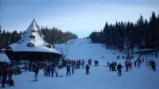 Travel: Petrece o vacanta la schi in Cavnic, Maramures!