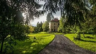 Travel: Descopera atmosfera romantica a Castelului Mikes din Zabala