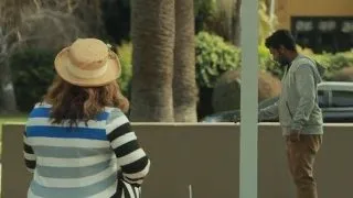 VIDEO: Nu te lasa pacalit de trucul cu usa magica. Te inghite imediat ce o deschizi!
