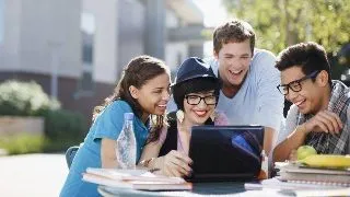 La ce modalitate de admitere apeleaza cea mai veche universitate din Romania?