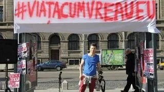 Raymond traieste viata cum vrea el!