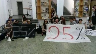 Studentii vor continua protestele. Occupy-urile s-au extins in 8 centre universitare!