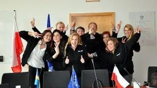 Aplica la un stagiu de practica platit la Parlamentul European!