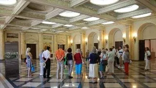 Prinde un post de ghid la Palatul Parlamentului! Doar 50 dintre voi vor fi alesi!
