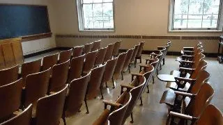 Afla ce specializari sunt desfiintate in anul universitar 2015-2016 de marile universitati din tara!
