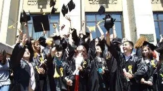 Premiera in invatamantul superior din capitala! Afla ce facultate organizeaza primul Mars al Absolventilor in Bucuresti!