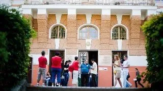 Vrei o cariera in medicina? Afla cum se desfasoara admiterea la UMF Targu Mures