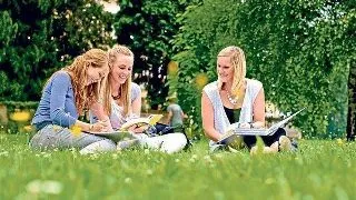 Vrei sa studiezi in afara? Cum alegi universitatea potrivita?