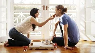5 semne ca sunteti pregatiti sa va mutati impreuna
