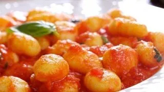 Reteta zilei: Gnocchi cu rosii si ou