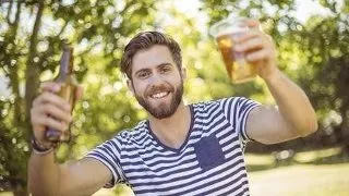 De ce barbatii beau bere? Sa fie acesta adevaratul motiv?