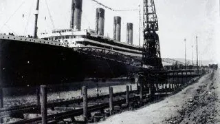 FOTO Lansarea la apa a Titanicului, surprinsa in cinci imagini unice
