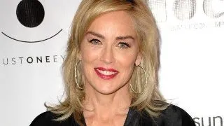 Sharon Stone a pozat nud la 57 de ani! Iti place cum arata?