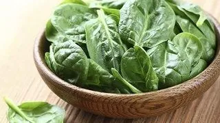 Incalzesti mancare la microunde? Uite ce alimente NU trebuie incalzite la acest aparat!