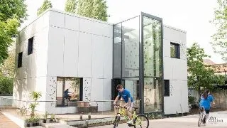 Noi, voi, si Casa Viitorului
