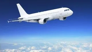 Te-ai intrebat vreodata de ce toate avioanele sunt albe? Raspunsul te va mira
