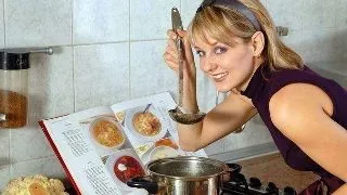 3 zodii de femei de casa: sunt bune la cratita, dar si la pat