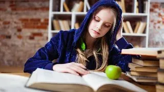 De ce consuma elevii si studentii elitisti substante psihotrope? Explicatiile psihologilor