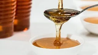 Mierea de Manuka, elixir pentru sanatate! Cum sa alegi sortimentul potrivit tie