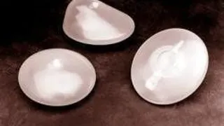 IMPLANTURILE DE SANI TRIPLEAZA RISCUL SINUCIDERII