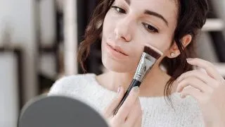 Cum sa iti alegi machiajele de care ai nevoie. Sfaturi practice