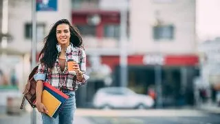 Top 4 sfaturi pentru a-ti crea garderoba perfecta in primii ani de studentie