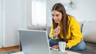 4 canale TV de care ai nevoie pentru dezvoltarea ta personala