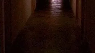CAMINELE MIZERIEI DIN SPATELE CAMINELOR DE LUX
