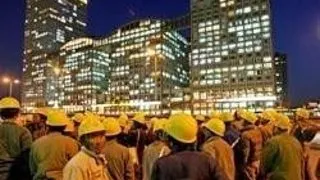 SALARIATII NU PLEACA IN VACANTE CA SA NU ISI DEZAMAGEASCA SEFII