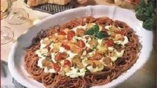 CIUPERCI CU SPAGHETE SI SOS