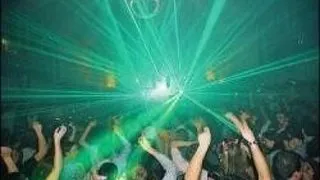 CLUBBING, TEATRU SAU PATINAJ - SAU CUM SA ITI PETRECI ZILELE DINTRE REVELION SI CRACIUN